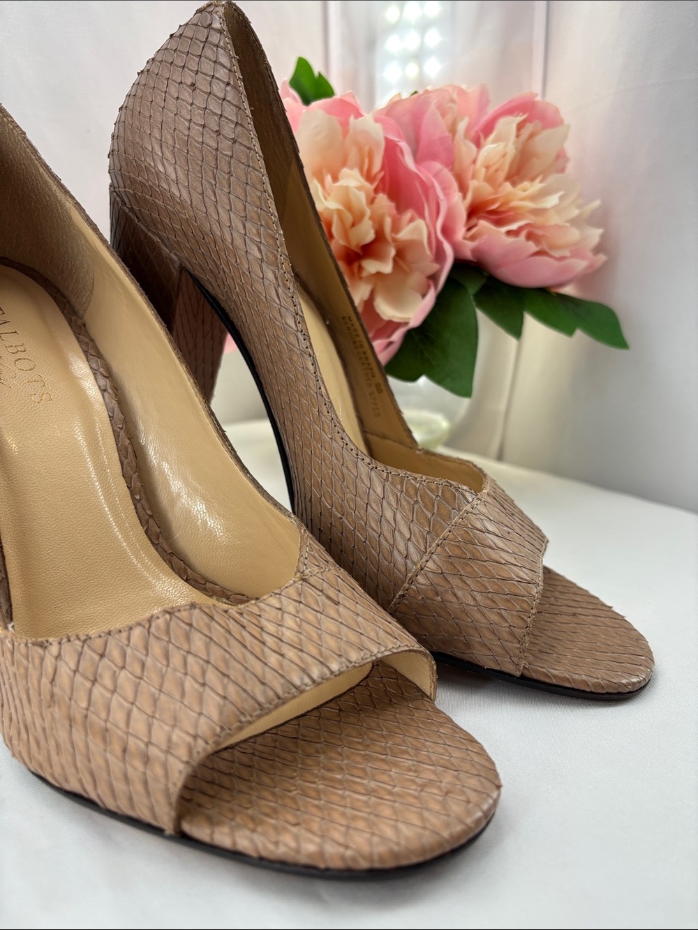 Talbots Women's 9B Taupe Textured Open-Toe Block Heels #736